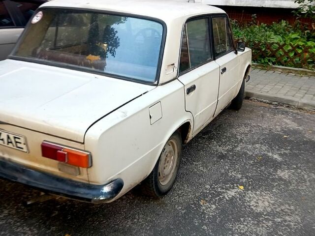 ВАЗ 2101, объемом двигателя 1.5 л и пробегом 333 тыс. км за 350 $, фото 1 на Automoto.ua