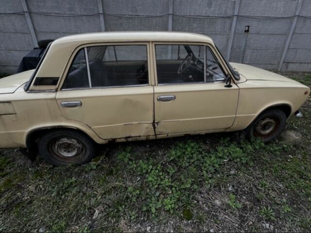 Желтый ВАЗ 2101, объемом двигателя 1.3 л и пробегом 3 тыс. км за 600 $, фото 1 на Automoto.ua