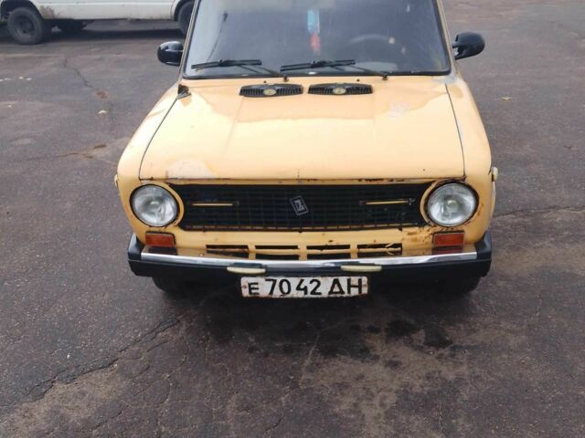 Желтый ВАЗ 2101, объемом двигателя 0 л и пробегом 200 тыс. км за 214 $, фото 1 на Automoto.ua