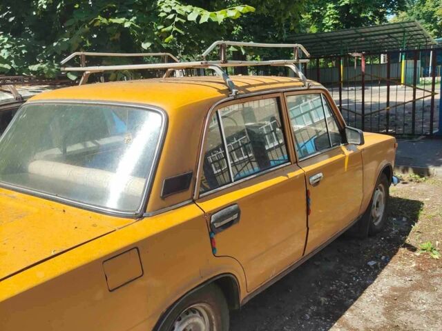 Желтый ВАЗ 2101, объемом двигателя 1.2 л и пробегом 100 тыс. км за 1100 $, фото 1 на Automoto.ua