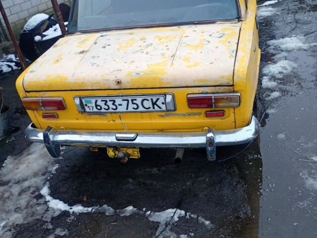 Жовтий ВАЗ 2101, об'ємом двигуна 1 л та пробігом 300 тис. км за 284 $, фото 1 на Automoto.ua