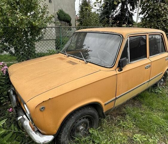 Желтый ВАЗ 2101, объемом двигателя 1.3 л и пробегом 70 тыс. км за 308 $, фото 1 на Automoto.ua