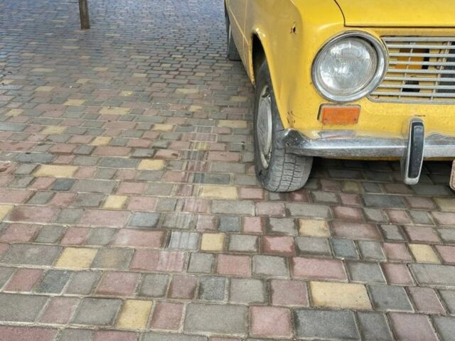 Желтый ВАЗ 2101, объемом двигателя 1.1 л и пробегом 250 тыс. км за 550 $, фото 1 на Automoto.ua
