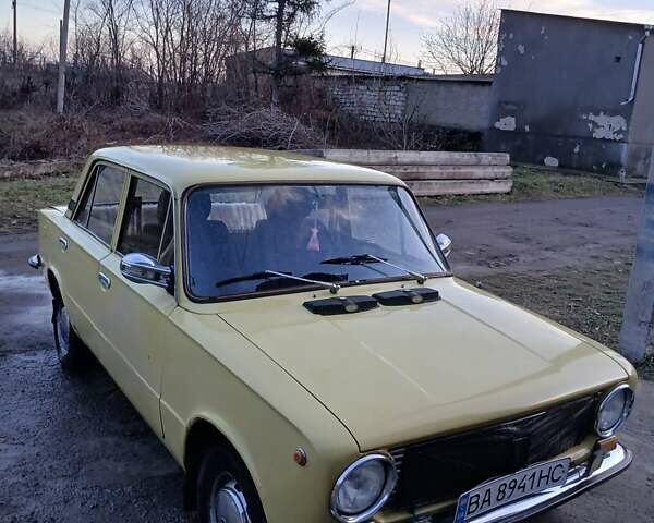 Желтый ВАЗ 2101, объемом двигателя 1.3 л и пробегом 1 тыс. км за 900 $, фото 1 на Automoto.ua