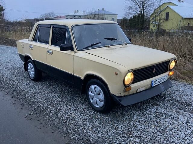 Желтый ВАЗ 2101, объемом двигателя 1.2 л и пробегом 100 тыс. км за 300 $, фото 1 на Automoto.ua
