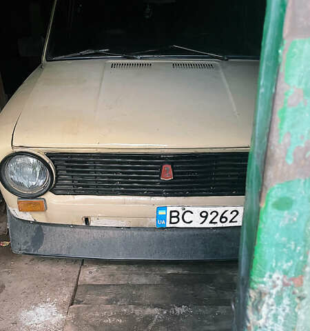 Жовтий ВАЗ 2101, об'ємом двигуна 1.3 л та пробігом 300 тис. км за 357 $, фото 1 на Automoto.ua