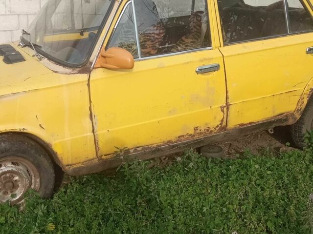 Желтый ВАЗ 2101, объемом двигателя 0 л и пробегом 10 тыс. км за 224 $, фото 1 на Automoto.ua