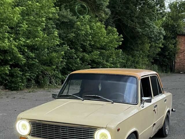 Жовтий ВАЗ 2101, об'ємом двигуна 1.3 л та пробігом 38 тис. км за 1200 $, фото 1 на Automoto.ua