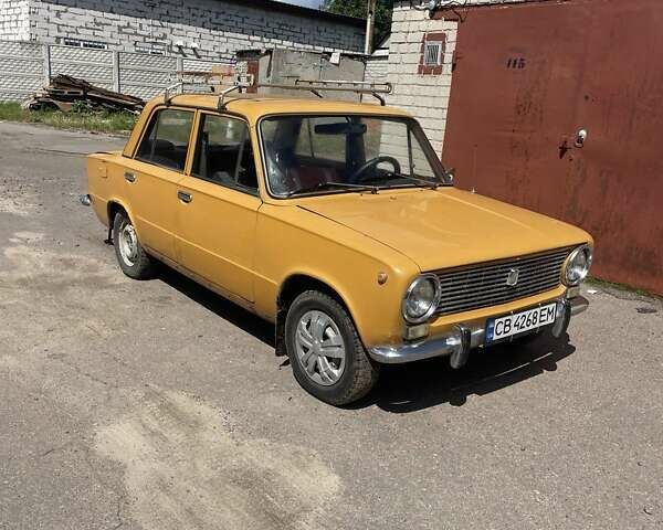 Желтый ВАЗ 2101, объемом двигателя 1.2 л и пробегом 100 тыс. км за 600 $, фото 1 на Automoto.ua