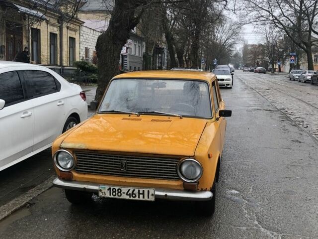 Желтый ВАЗ 2101, объемом двигателя 1.2 л и пробегом 300 тыс. км за 380 $, фото 1 на Automoto.ua
