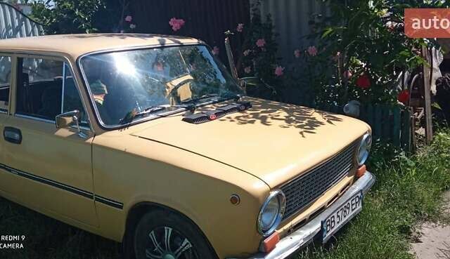 Жовтий ВАЗ 2101, об'ємом двигуна 1.3 л та пробігом 100 тис. км за 600 $, фото 1 на Automoto.ua