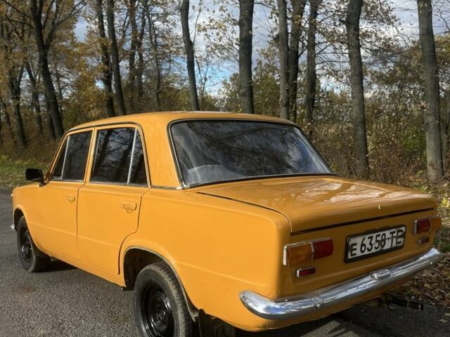 Желтый ВАЗ 2101, объемом двигателя 0 л и пробегом 200 тыс. км за 450 $, фото 1 на Automoto.ua