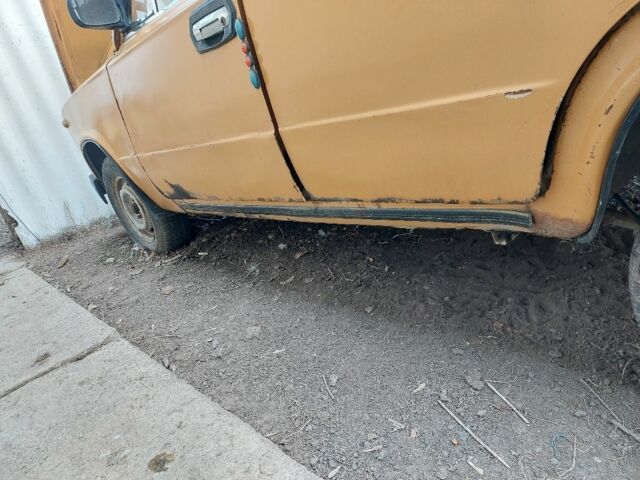 Желтый ВАЗ 2101, объемом двигателя 1 л и пробегом 68 тыс. км за 345 $, фото 1 на Automoto.ua