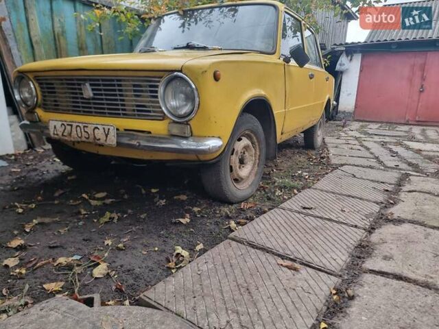 Желтый ВАЗ 2101, объемом двигателя 0 л и пробегом 170 тыс. км за 600 $, фото 1 на Automoto.ua