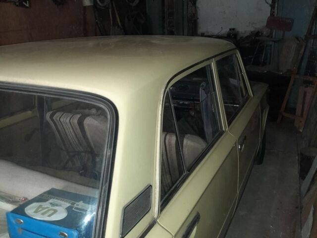 Желтый ВАЗ 2101, объемом двигателя 1.3 л и пробегом 200 тыс. км за 700 $, фото 1 на Automoto.ua