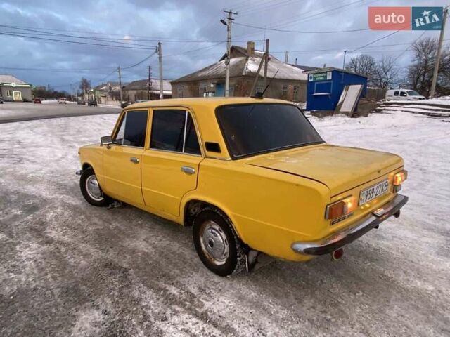 Желтый ВАЗ 2101, объемом двигателя 1.5 л и пробегом 300 тыс. км за 550 $, фото 1 на Automoto.ua
