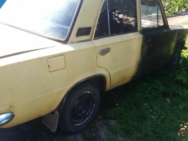 Жовтий ВАЗ 2101, об'ємом двигуна 0 л та пробігом 400 тис. км за 284 $, фото 1 на Automoto.ua