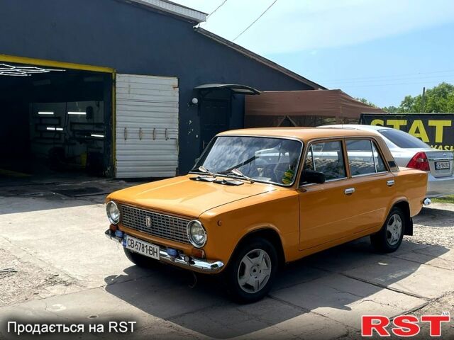 Желтый ВАЗ 2101, объемом двигателя 1.3 л и пробегом 110 тыс. км за 999 $, фото 1 на Automoto.ua