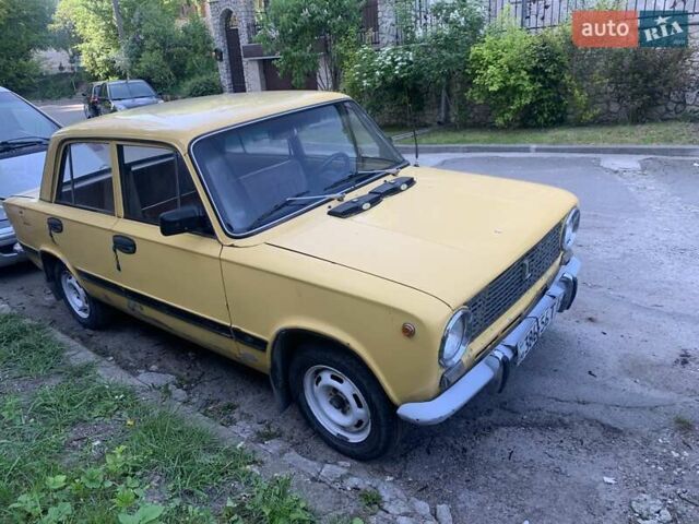 Желтый ВАЗ 2101, объемом двигателя 1.1 л и пробегом 87 тыс. км за 1052 $, фото 1 на Automoto.ua