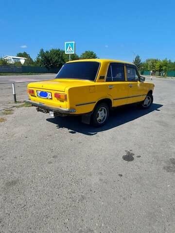 Жовтий ВАЗ 2101, об'ємом двигуна 1.29 л та пробігом 150 тис. км за 1050 $, фото 1 на Automoto.ua