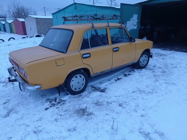 Желтый ВАЗ 2101, объемом двигателя 0 л и пробегом 150 тыс. км за 594 $, фото 1 на Automoto.ua