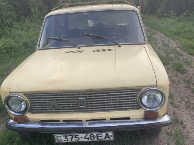 Желтый ВАЗ 2101, объемом двигателя 1.3 л и пробегом 87 тыс. км за 681 $, фото 1 на Automoto.ua