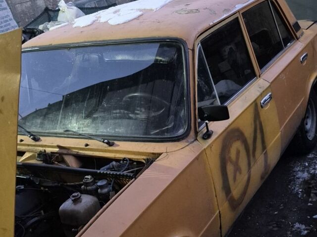 Желтый ВАЗ 2101, объемом двигателя 1 л и пробегом 100 тыс. км за 394 $, фото 1 на Automoto.ua