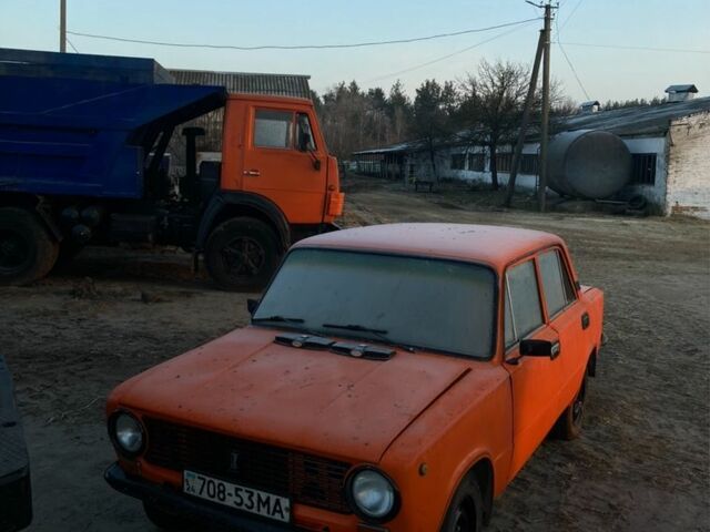 Желтый ВАЗ 2101, объемом двигателя 1.3 л и пробегом 81 тыс. км за 450 $, фото 1 на Automoto.ua