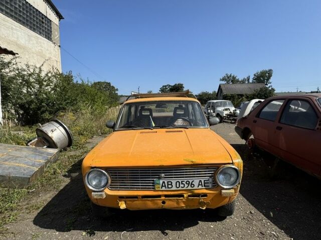 Желтый ВАЗ 2101, объемом двигателя 1.5 л и пробегом 230 тыс. км за 364 $, фото 1 на Automoto.ua