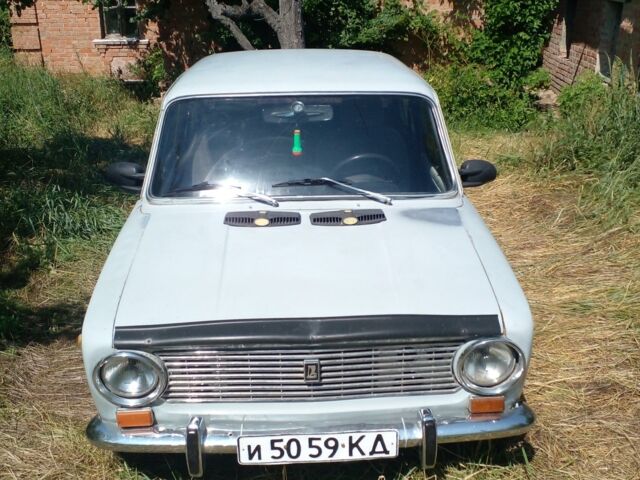 Сірий ВАЗ 2101, об'ємом двигуна 1.2 л та пробігом 220 тис. км за 12 $, фото 1 на Automoto.ua