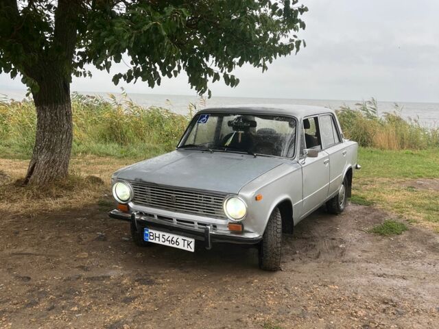 Сірий ВАЗ 2101, об'ємом двигуна 1.2 л та пробігом 700 тис. км за 561 $, фото 1 на Automoto.ua