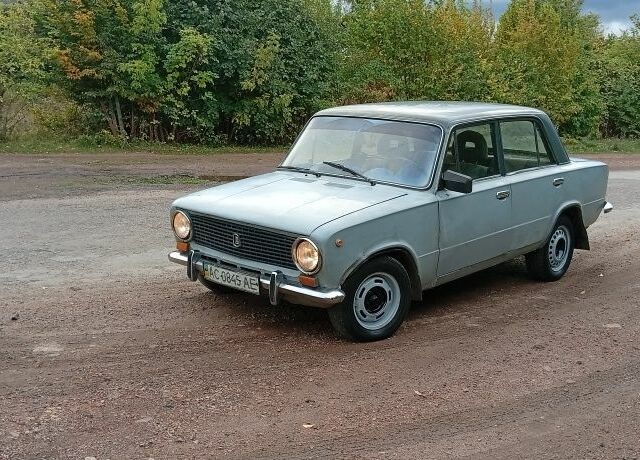 Сірий ВАЗ 2101, об'ємом двигуна 1.3 л та пробігом 330 тис. км за 285 $, фото 1 на Automoto.ua