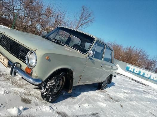Серый ВАЗ 2101, объемом двигателя 1 л и пробегом 345 тыс. км за 464 $, фото 1 на Automoto.ua