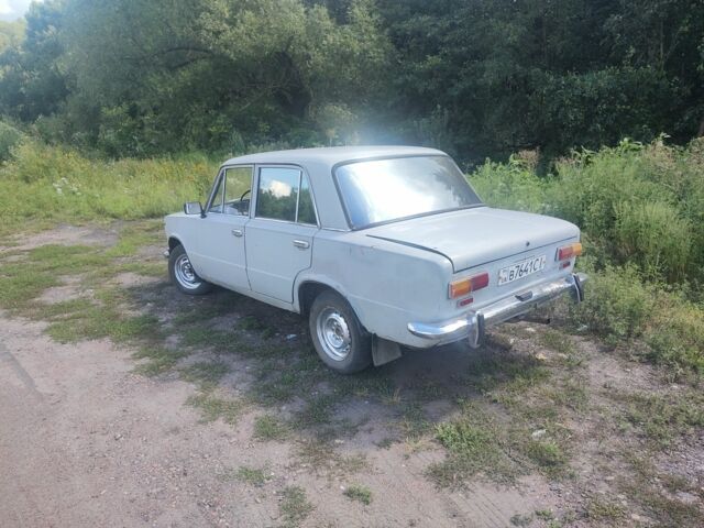 Серый ВАЗ 2101, объемом двигателя 0 л и пробегом 100 тыс. км за 302 $, фото 1 на Automoto.ua