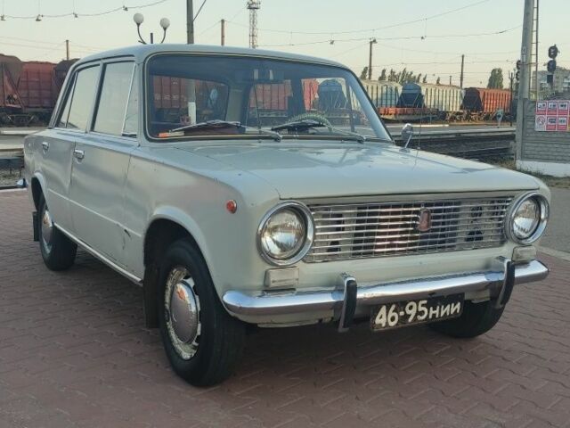 Серый ВАЗ 2101, объемом двигателя 0 л и пробегом 100 тыс. км за 1997 $, фото 1 на Automoto.ua