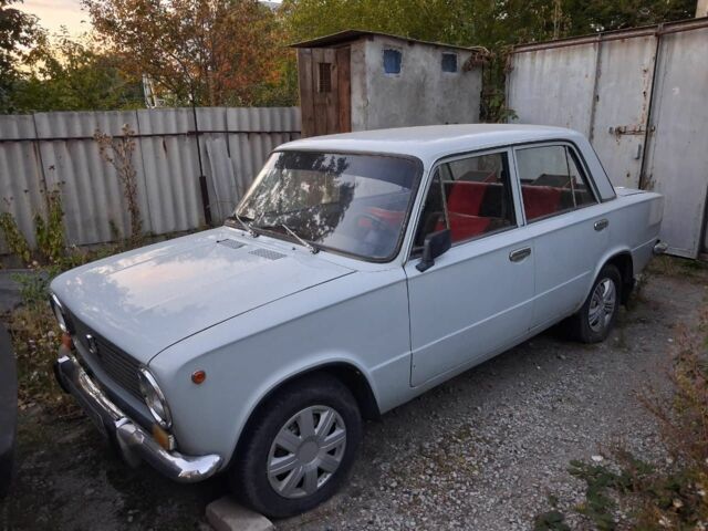 Серый ВАЗ 2101, объемом двигателя 1 л и пробегом 100 тыс. км за 525 $, фото 1 на Automoto.ua