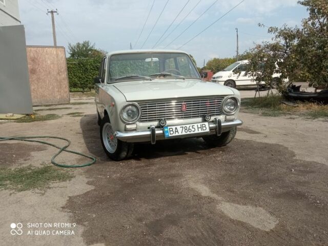 Сірий ВАЗ 2101, об'ємом двигуна 1.2 л та пробігом 888 тис. км за 1250 $, фото 1 на Automoto.ua