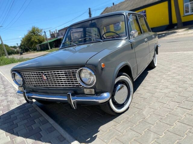 Сірий ВАЗ 2101, об'ємом двигуна 1 л та пробігом 120 тис. км за 1600 $, фото 1 на Automoto.ua