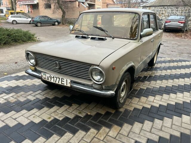 Серый ВАЗ 2101, объемом двигателя 1.6 л и пробегом 50 тыс. км за 500 $, фото 1 на Automoto.ua