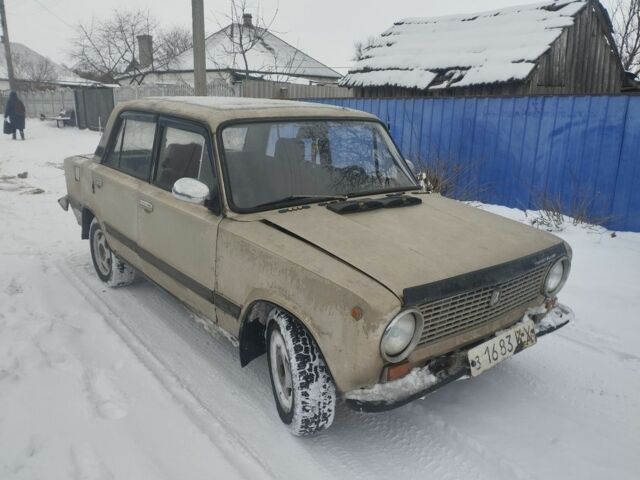 Серый ВАЗ 2101, объемом двигателя 1.3 л и пробегом 100 тыс. км за 308 $, фото 1 на Automoto.ua