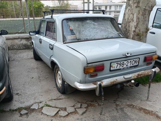 Серый ВАЗ 2101, объемом двигателя 3 л и пробегом 1 тыс. км за 300 $, фото 1 на Automoto.ua