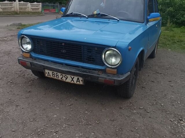 Синий ВАЗ 2101, объемом двигателя 1 л и пробегом 250 тыс. км за 400 $, фото 1 на Automoto.ua
