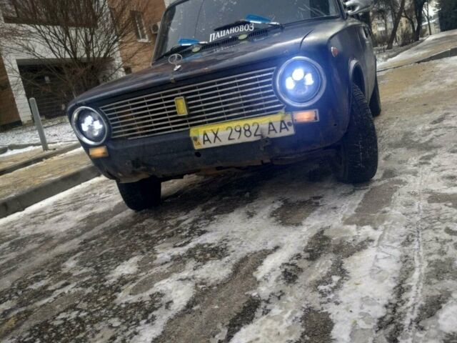Синий ВАЗ 2101, объемом двигателя 1.2 л и пробегом 300 тыс. км за 500 $, фото 1 на Automoto.ua