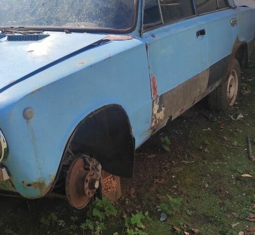 Синий ВАЗ 2101, объемом двигателя 0 л и пробегом 130 тыс. км за 101 $, фото 1 на Automoto.ua