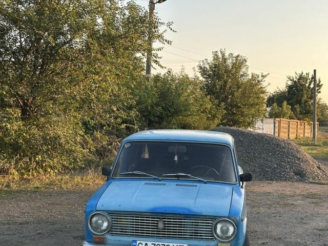 Синий ВАЗ 2101, объемом двигателя 1.2 л и пробегом 100 тыс. км за 556 $, фото 1 на Automoto.ua