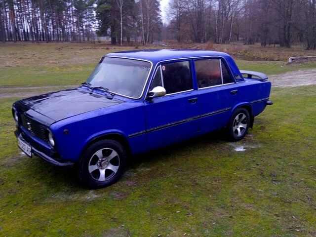 Синий ВАЗ 2101, объемом двигателя 15 л и пробегом 260 тыс. км за 1100 $, фото 1 на Automoto.ua