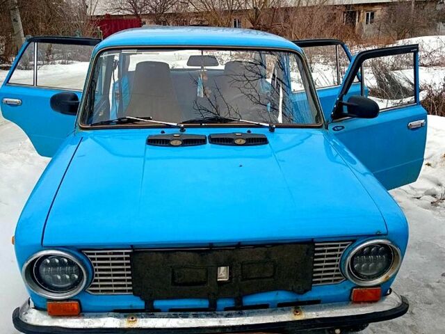 Синій ВАЗ 2101, об'ємом двигуна 1.5 л та пробігом 300 тис. км за 500 $, фото 1 на Automoto.ua