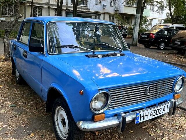 Синій ВАЗ 2101, об'ємом двигуна 1.2 л та пробігом 300 тис. км за 700 $, фото 1 на Automoto.ua