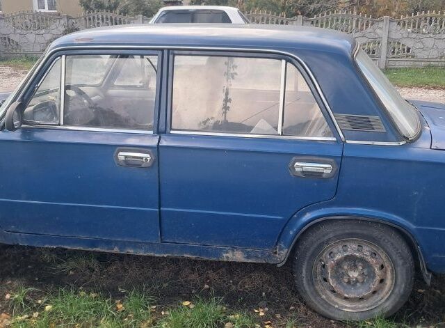 Синий ВАЗ 2101, объемом двигателя 1.3 л и пробегом 200 тыс. км за 313 $, фото 1 на Automoto.ua