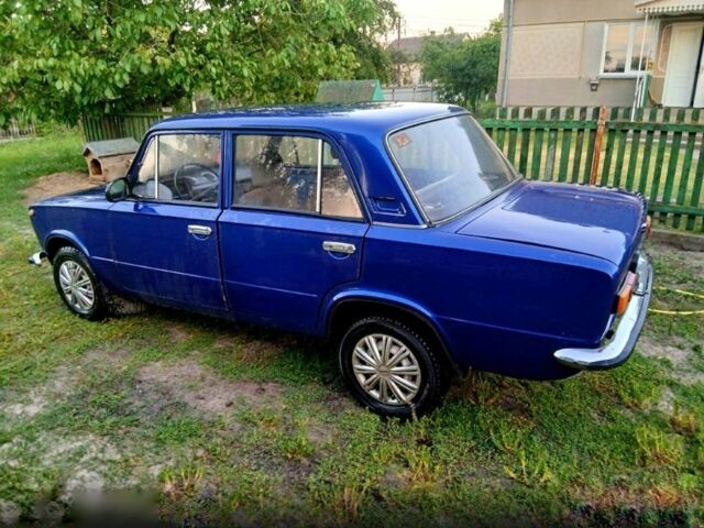 Синий ВАЗ 2101, объемом двигателя 1.3 л и пробегом 300 тыс. км за 500 $, фото 1 на Automoto.ua